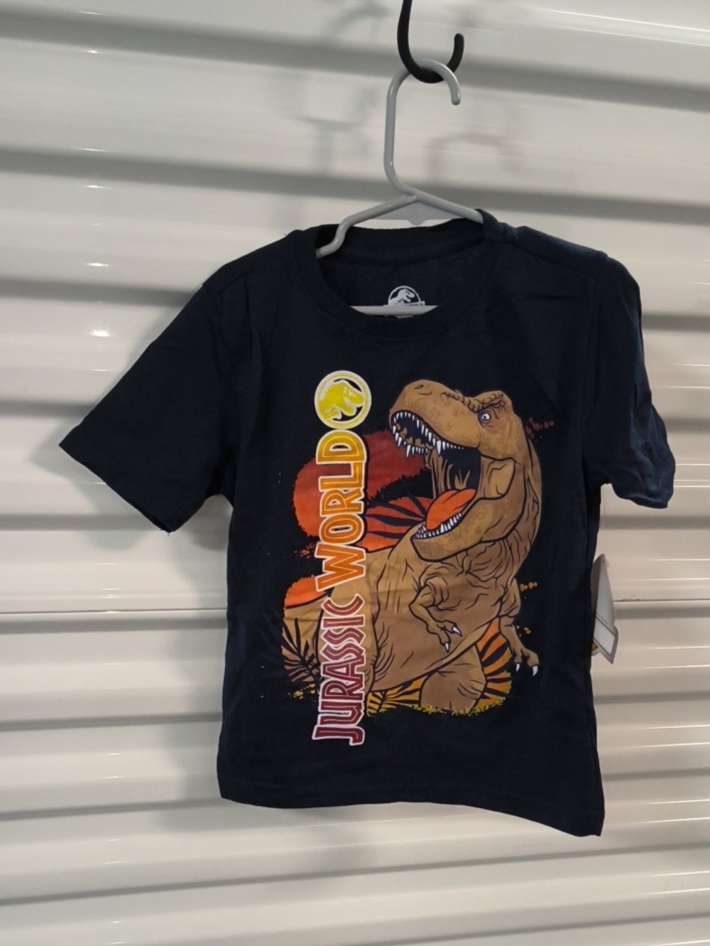 Jurassic World Graphic Crewneck Short Sleeve Boy's T-shirt 5/6 NWT